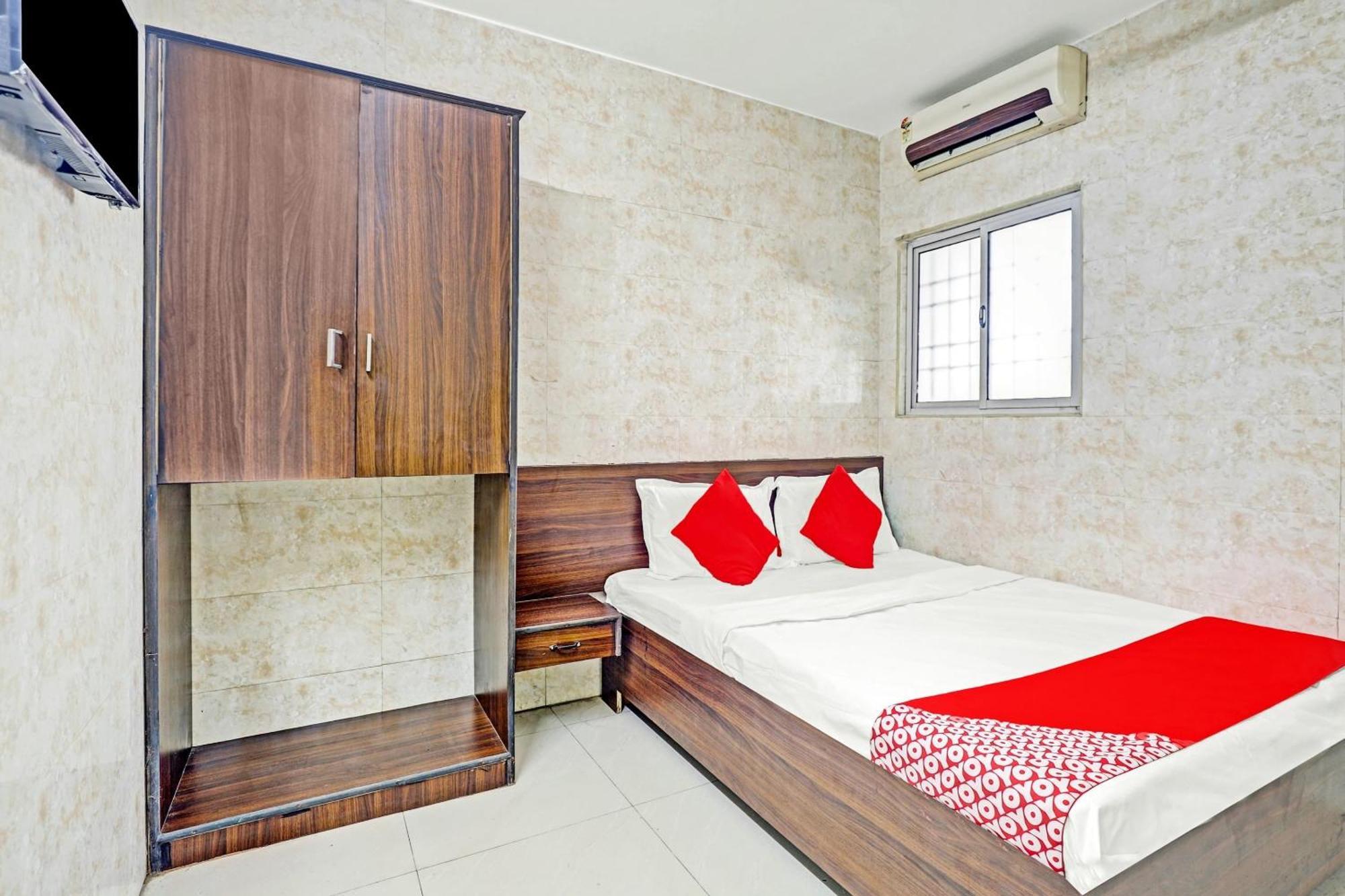 Hotel O Arunachala Guest House Ченай Екстериор снимка