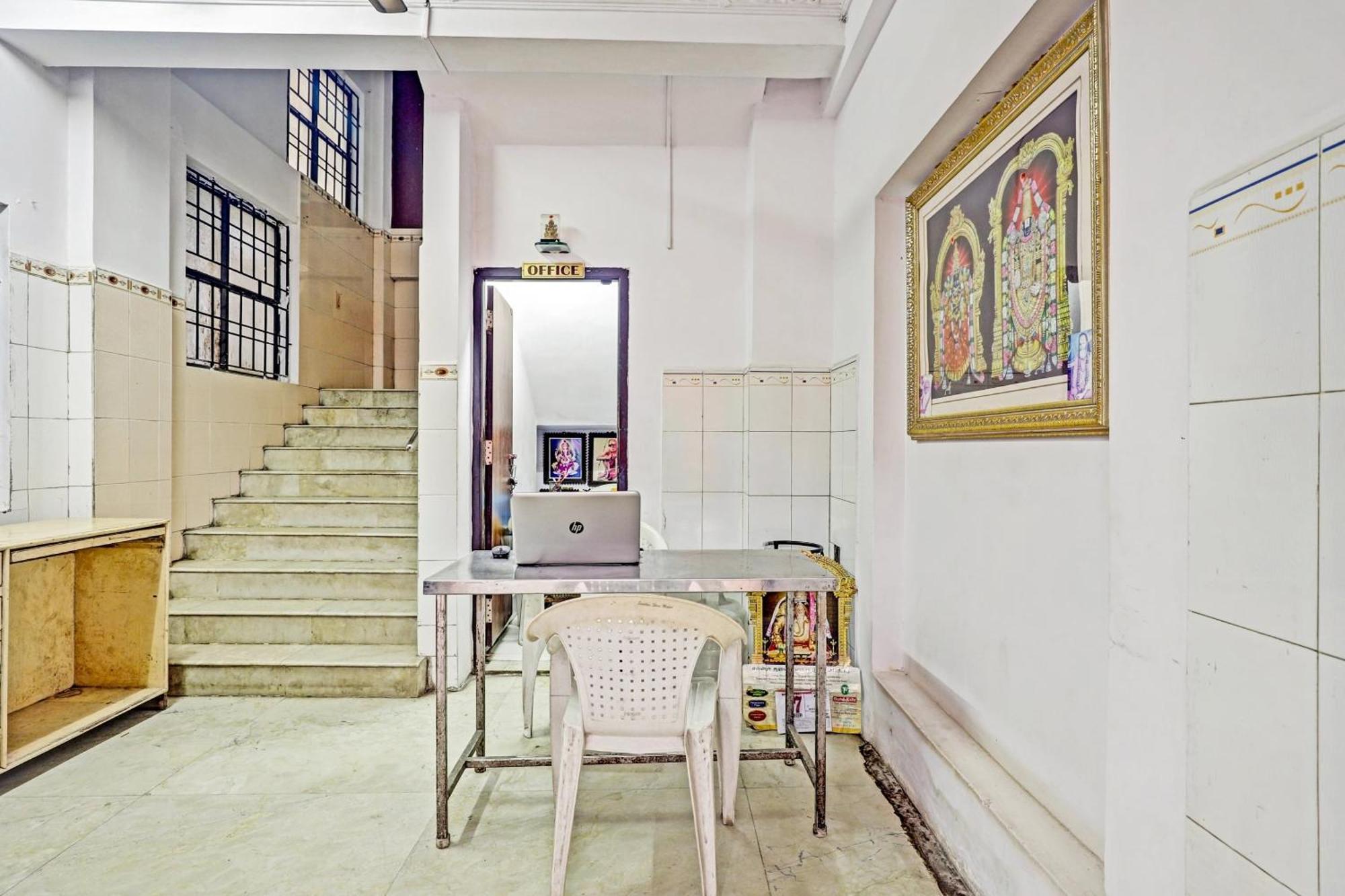 Hotel O Arunachala Guest House Ченай Екстериор снимка